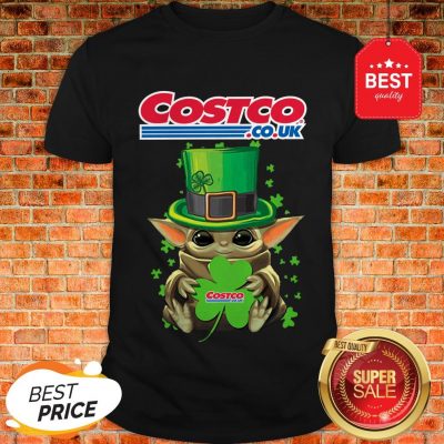 Baby Yoda Hug Costo Co.Uk Shamrock St.Patrick’s Day Star Wars Shirt