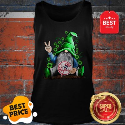 MLB Gnomes Lucky Hug New York Yankees Baseball Tank Top