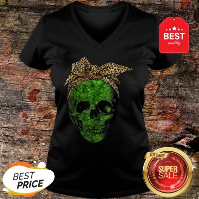 Leopard Bandana Shamrock Skull St Patrick’s Day Gifts V-neck