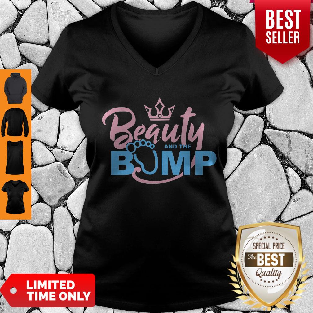 Nice Queen Beauty And The Bump V-neck Nice Queen Beauty And The Bump V-neck