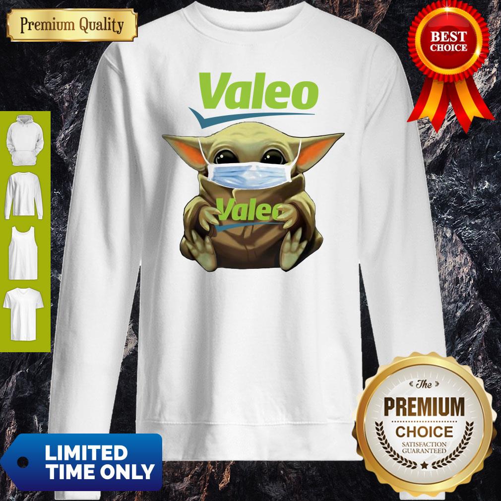 Pretty Star Wars Baby Yoda Hug Valeo Mask Covid-19 Sweatshirt Pretty Star Wars Baby Yoda Hug Valeo Mask Covid-19 Sweatshirt
