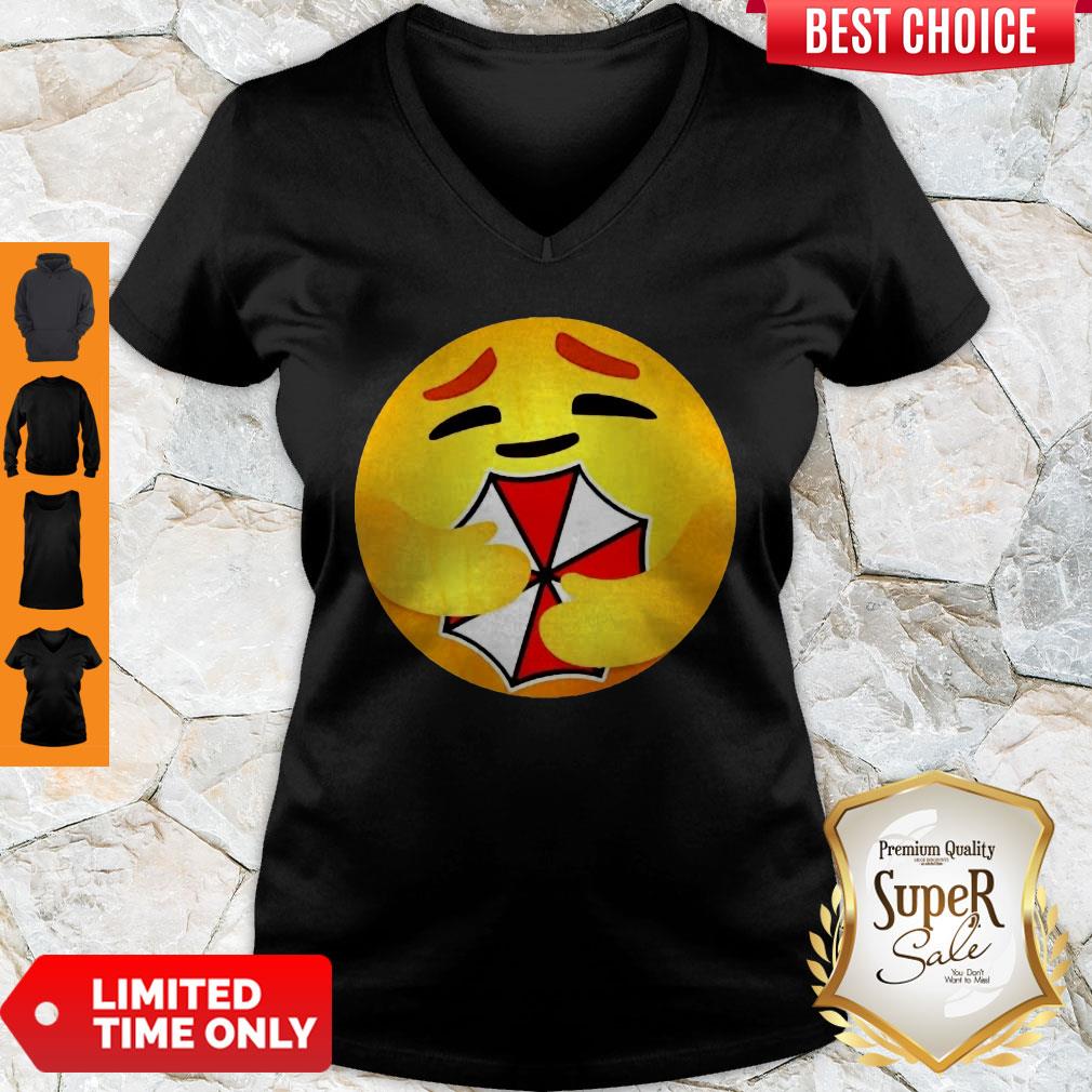 Pretty Hug Umbrella V-neck Pretty Hug Umbrella V-neck