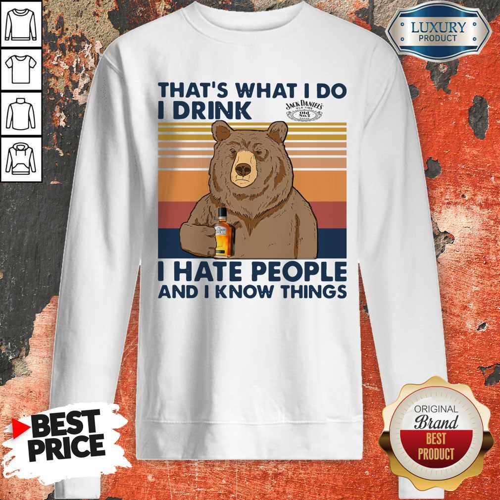 Official Bear That’s What I Do I Drink Glass Bottle I Hate People And I Know Things Vintage Shirt - Image 5