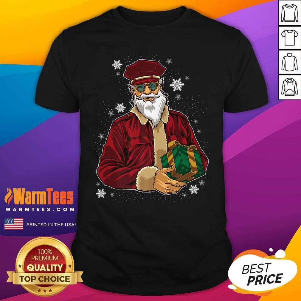 Cool Santa Police Officer Giving Gift On Xmas Santa Christmas Shirt - Design By Warmtees.com