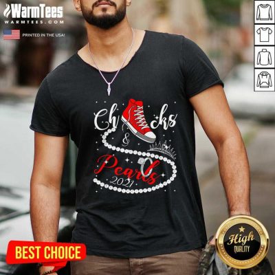 Premium Chucks And Pearls 2021 V-neck