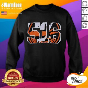 Good Islanders Long Island 516 Sweatshirt in navy blue, featuring a cozy design perfect for casual wear.