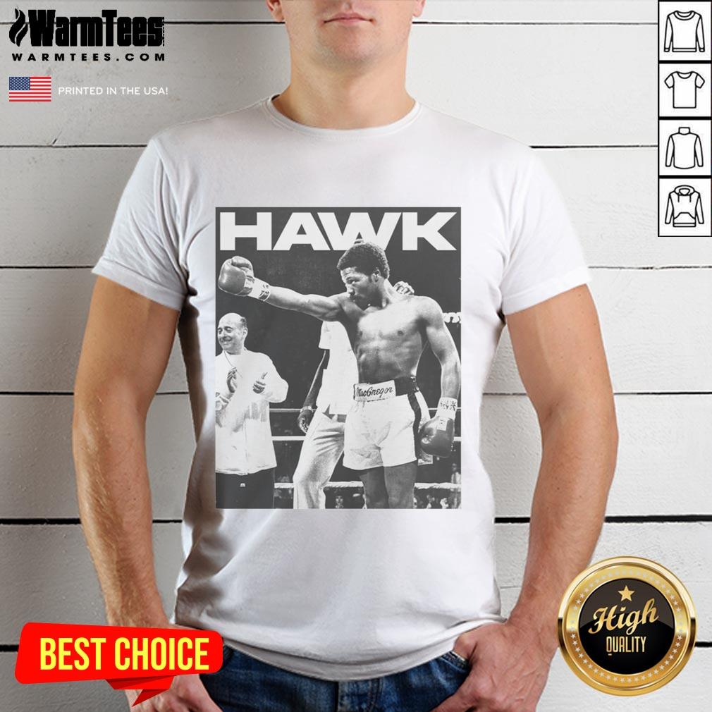 Awesome Aaron Pryor The Hawk Legend T-Shirt featuring a bold design celebrating the boxing legend's legacy.