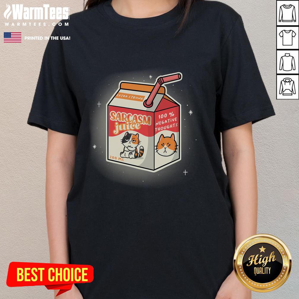 Funny calico cat graphic tee featuring sarcasm juice and 100 negative thoughts, perfect for cat lovers and humor enthusiasts.