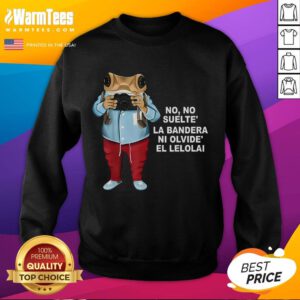 Good Mas Fotos Puerto Rico Frog Retro Sweatshirt featuring vibrant frog design and colorful retro style.