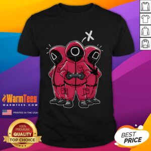 Awesome Squid Gamers T-Shirt featuring vibrant graphics and a playful design for gaming enthusiasts.