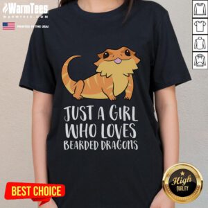 Cute girl wearing a tee featuring a bearded dragon, perfect for reptile lovers and lizard enthusiasts.