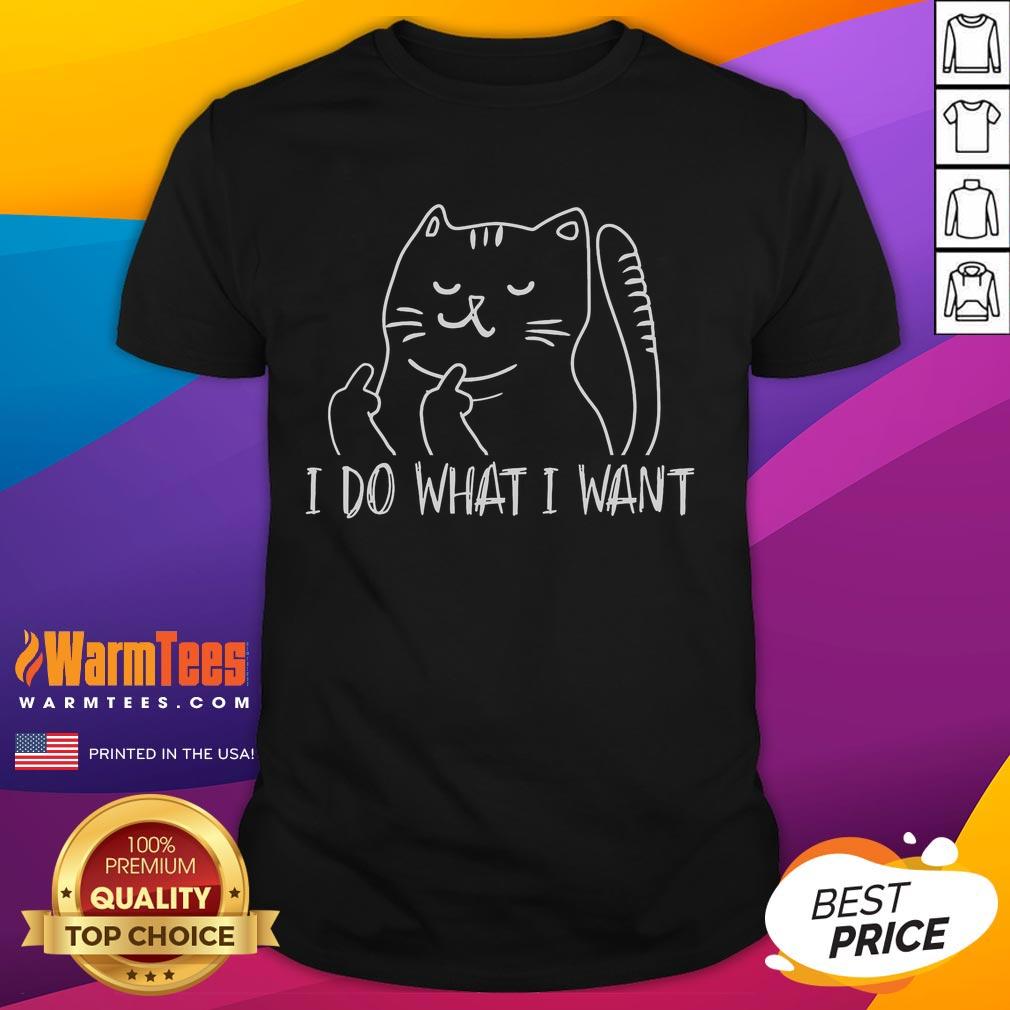 Funny 'I Do What I Want' cat flipping the bird on an offensive T-shirt design, perfect for humor lovers.