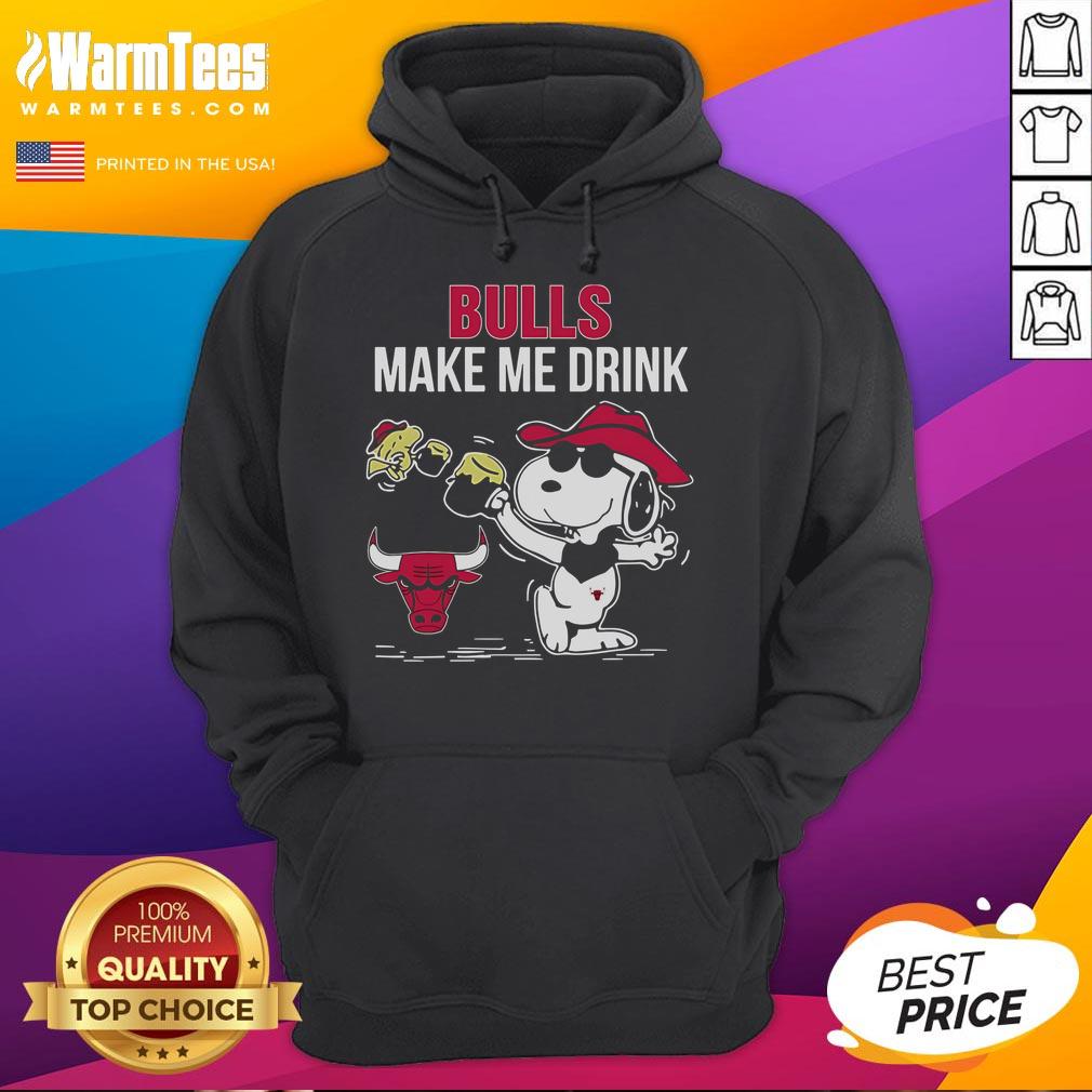 Alt Text: Cute Snoopy and Woodstock in Chicago Bulls hoodie, perfect for fans who love to drink and showcase their style.