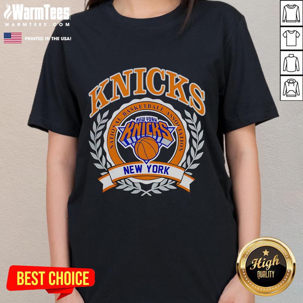 Good New York Knicks crest logo on a 2025 ladies tee, showcasing NBA team spirit and style for female fans.