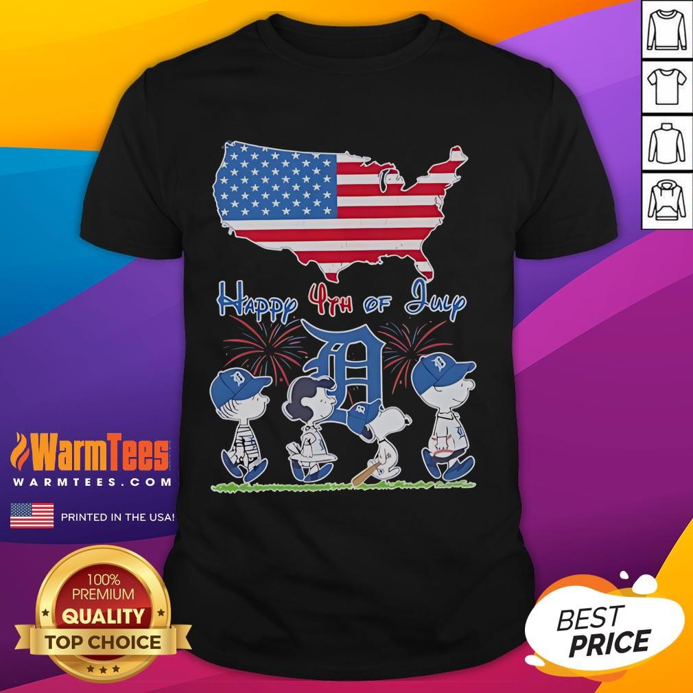 Alt Text: Detroit Tigers Snoopy and Friends Happy 4th of July Flag American T-Shirt design featuring festive colors and characters.