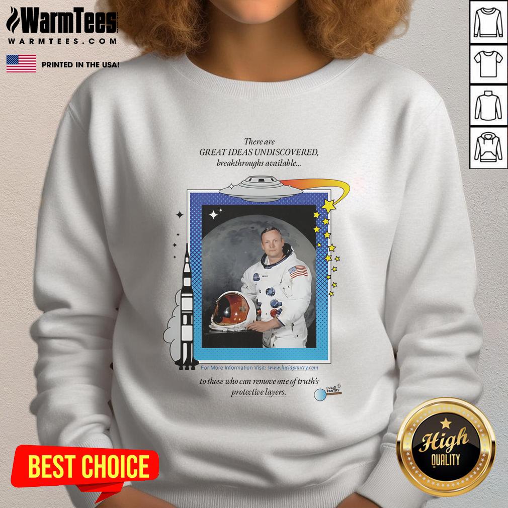 Awesome Neil Armstrong UFO sweatshirt featuring a stylish graphic design for space enthusiasts and fans of astronomy.
