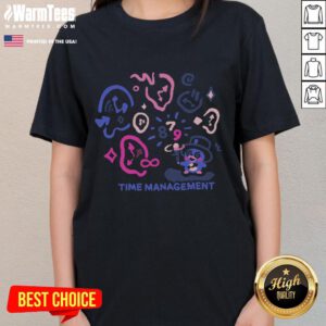 Adorable duck magician juggling clocks on a cute tee for ladies, perfect for time management enthusiasts.