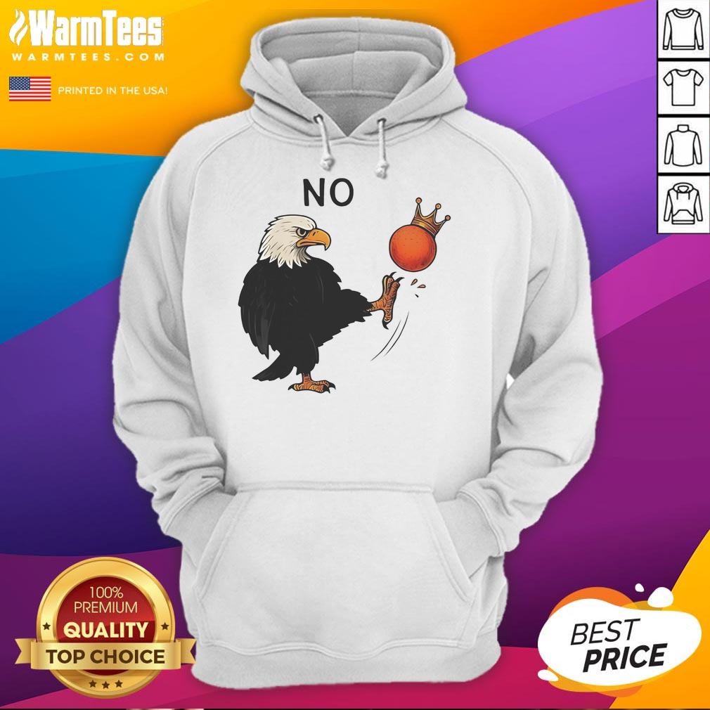 Hot Eagle No Kings Trump Hoodie featuring a bold eagle graphic and stylish design, perfect for patriotic fashion enthusiasts.