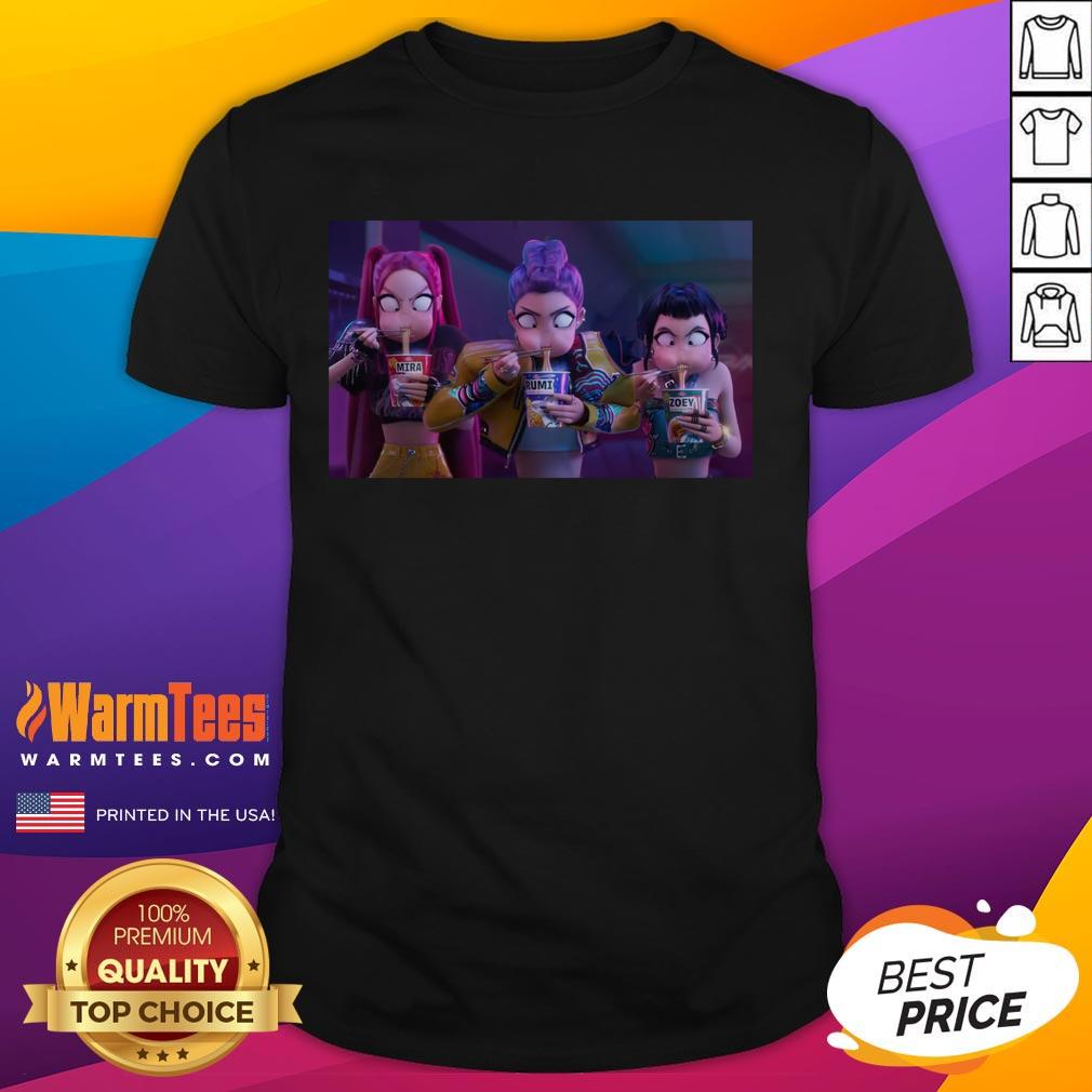 Alt Text: Mira Rumi & Zoey angrily eating ramyeon on a T-shirt, showcasing a fun and unique design for fans.