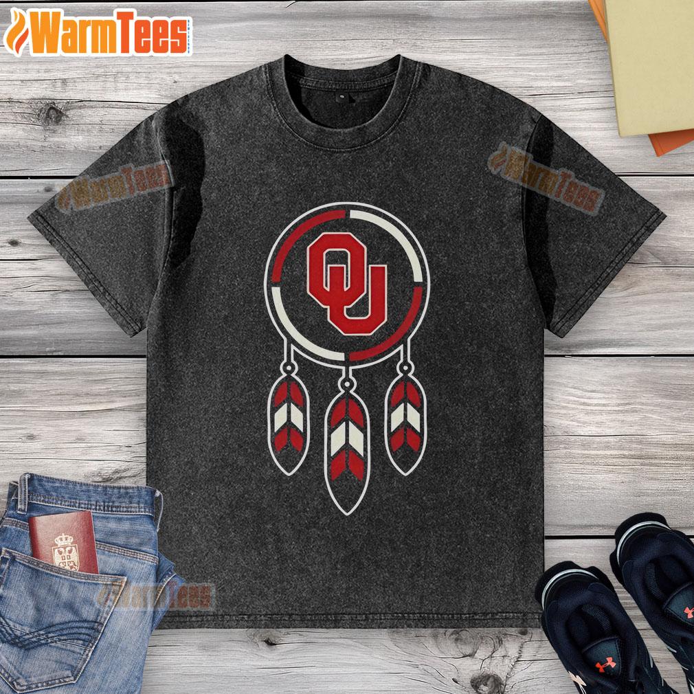 Alt Text: Premium 2025 Native American X Oklahoma Sooners football washed t-shirt featuring a unique design and vibrant colors.