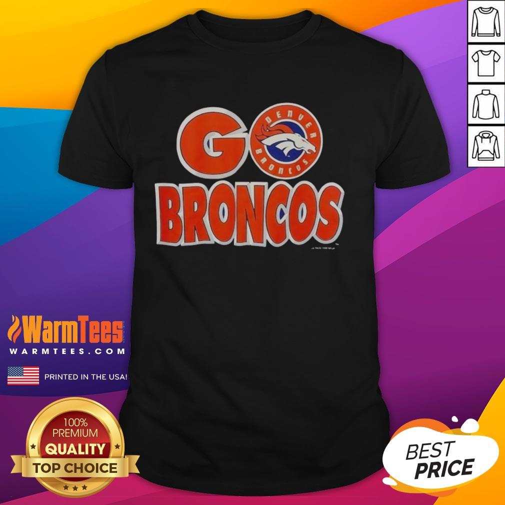 Alt Text: Vintage NFL T-shirt featuring the 1998 Denver Broncos football roster, perfect for fans and collectors.