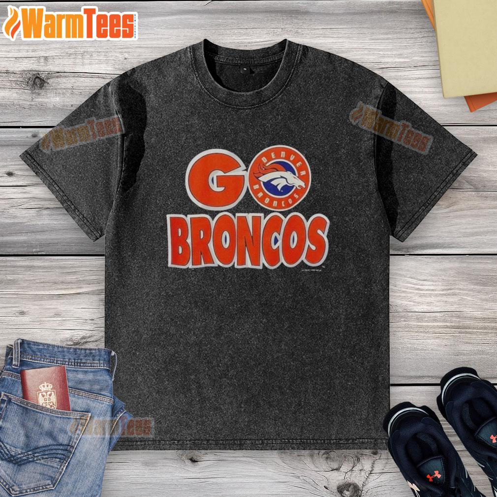 Premium Denver Broncos Football 1998 roster vintage NFL washed t-shirt featuring iconic team graphics and retro style.