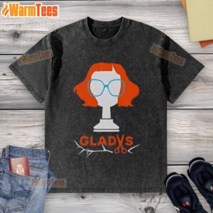 Pretty Weapons Aunt Gladys washed t-shirt featuring a vibrant graphic design, perfect for casual wear.