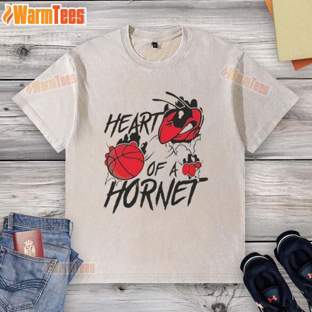 Top Charlotte Hornets Heart of a Hornet washed t-shirt in vibrant purple, perfect for fans and casual wear.