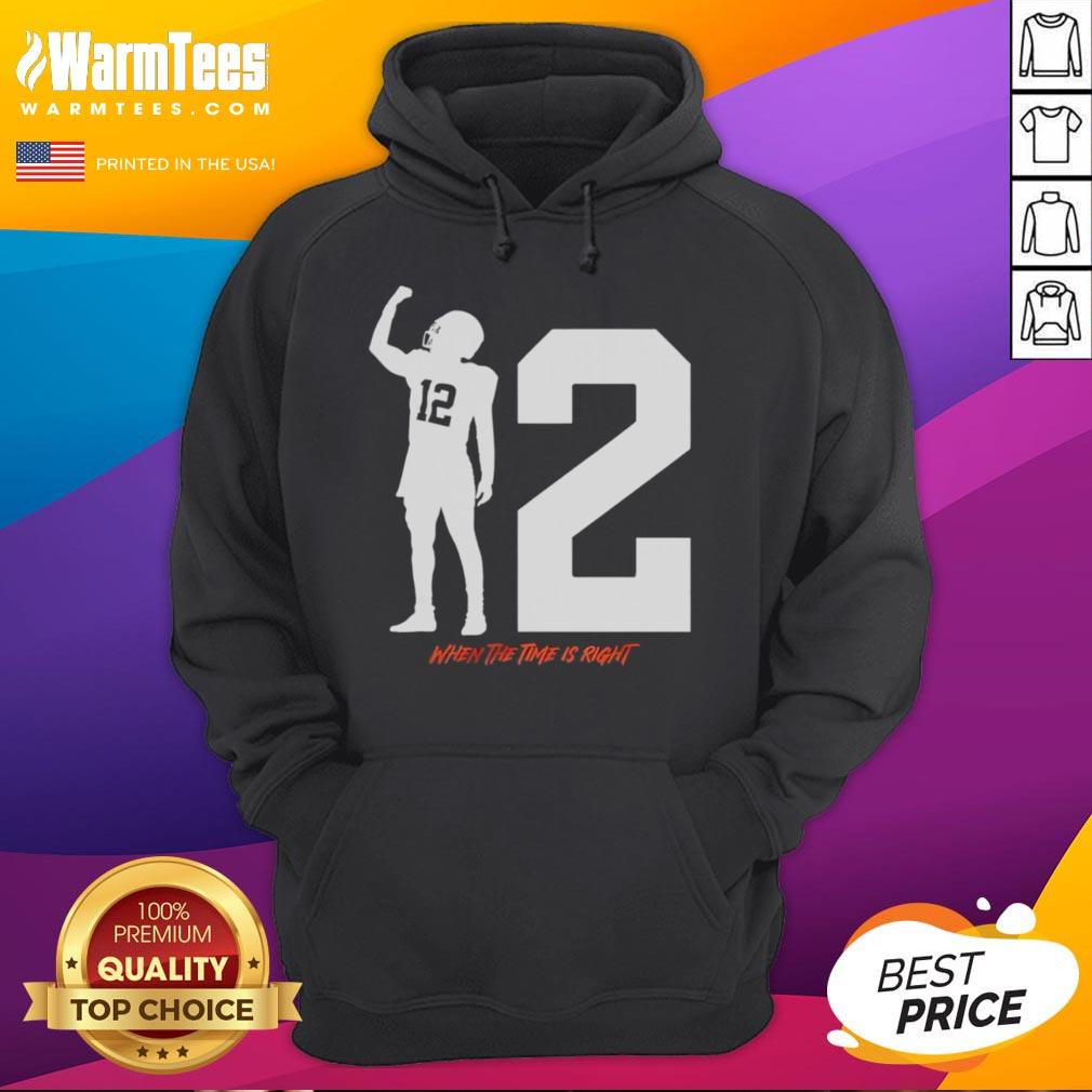 Stylish Top Shedeur Sanders 'When The Time Is Right' hoodie in black, perfect for casual wear and sports enthusiasts.