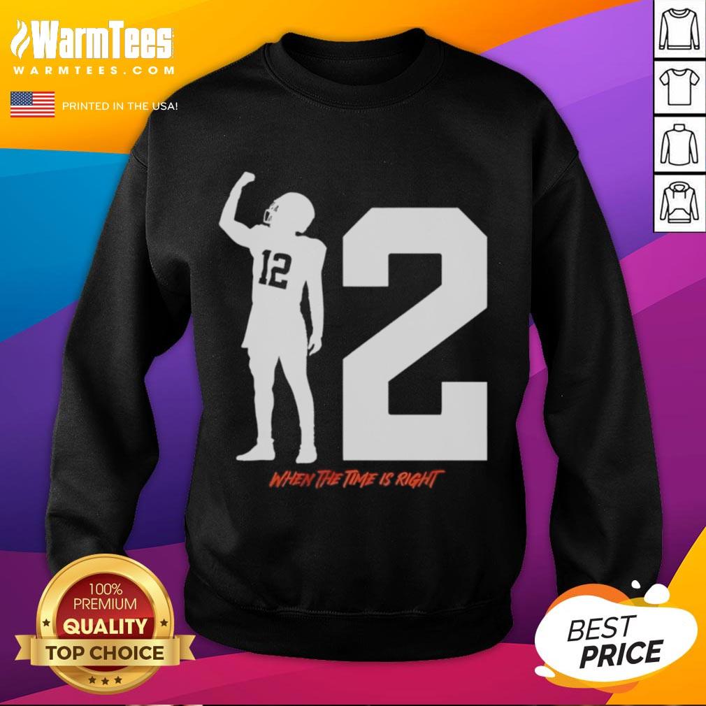 Top Shedeur Sanders 'When The Time Is Right' sweatshirt featuring a stylish design perfect for fans and casual wear.