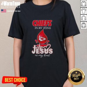Good Kansas City Chiefs in my veins, Jesus in my heart tee for football lovers, featuring water drops design.