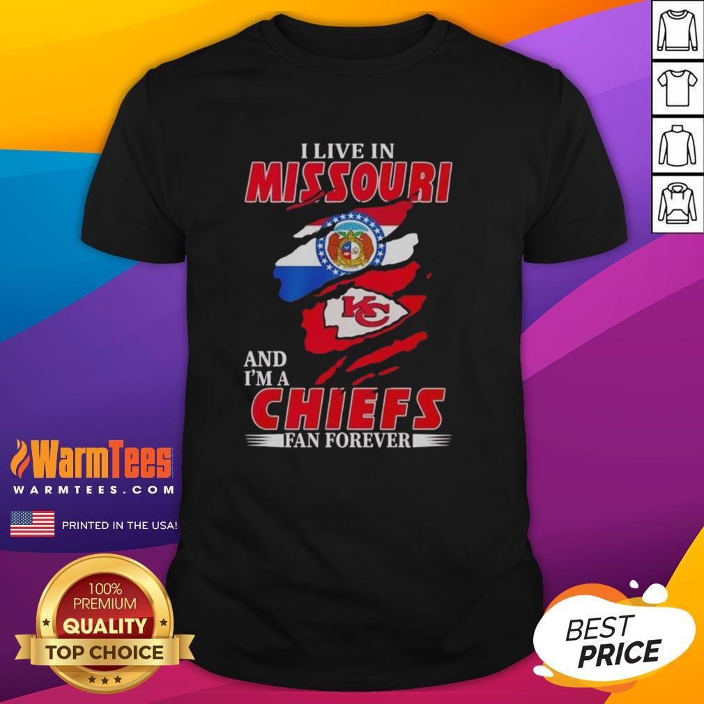 Alt Text: Original I Live In Missouri And I'M A Chiefs Fan Forever Inside Me T-Shirt design showcasing team pride and local spirit.
