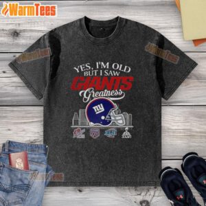 Original-Yes-Im-Old-But-I-New-York-Giants-Greatness-Super-Bowl-Helmet-Skyline-Washed-T-Shirt