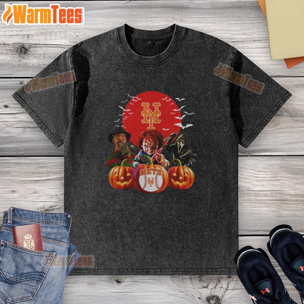 Alt Text: Premium New York Mets MLB horror movie Halloween washed t-shirt featuring spooky graphics and team logo.