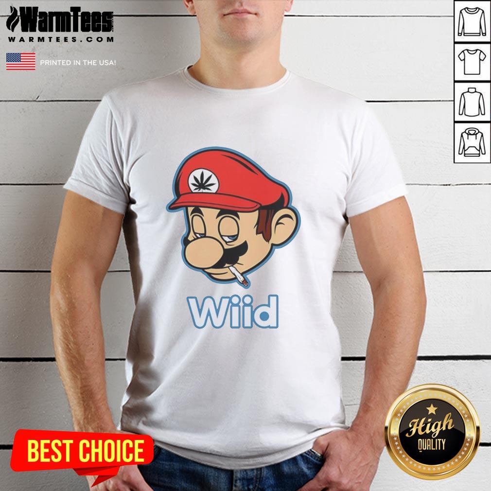 Awesome Mario Bros Wiid Smoking T-Shirt featuring a colorful graphic of Mario with a smoke effect, perfect for gamers.
