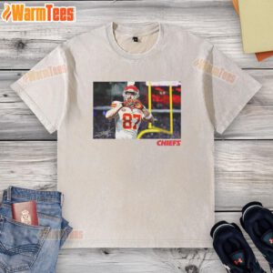 Travis Kelce Kansas City Chiefs Football Heart Signature Washed T-Shirt in vibrant colors, perfect for fans and casual wear.