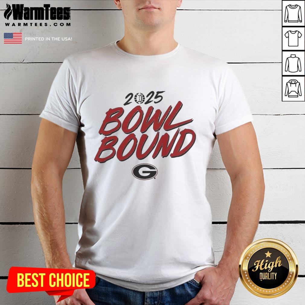 Alt Text: Premium Georgia Bulldogs Bowl Bound 2025 T-Shirt featuring team colors and logo, perfect for fans and game day wear.