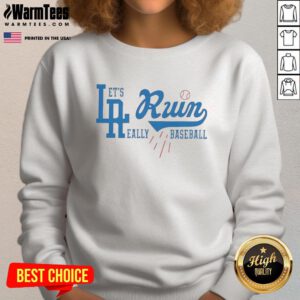 Alt Text: Premium LA Run Dodgers sweatshirt featuring stylish design, perfect for baseball fans and casual wear enthusiasts.