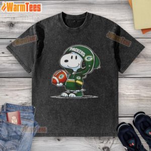 Good Peanuts Snoopy wearing a Green Bay Packers hoodie, smiling at fans on a washed t-shirt design.