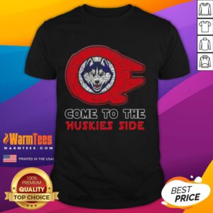 Nice Star Wars Come To The Connecticut Huskies Side T-Shirt featuring a unique design for fans of both franchises.