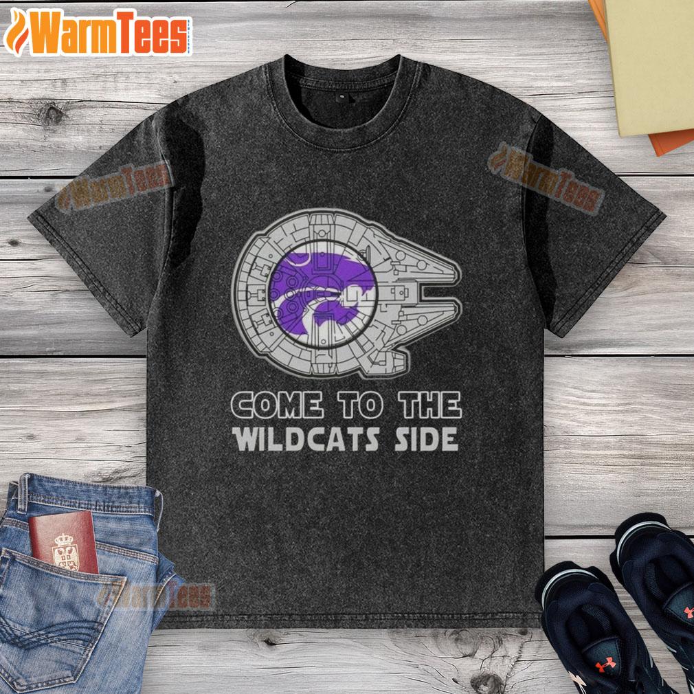 Top Star Wars Come to the Kansas State Wildcats Side Washed T-Shirt featuring a unique design for fans of K-State and Star Wars.