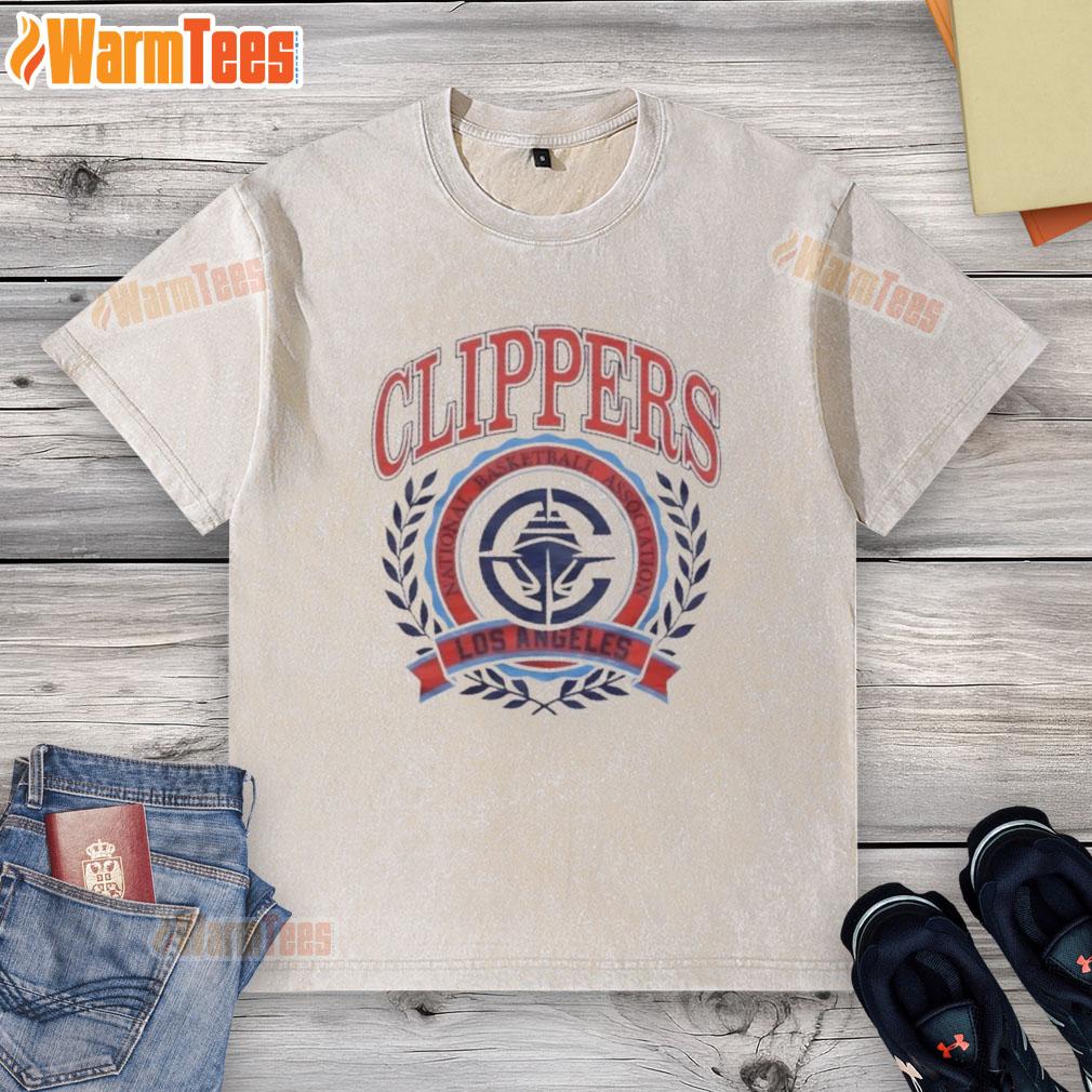 Alt Text: Nice Los Angeles Clippers NBA crest washed t-shirt showcasing team logo in vibrant colors on casual fabric.