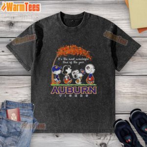 Premium Auburn Tigers X Peanuts Snoopy t-shirt for autumn, celebrating the most wonderful time of the year.