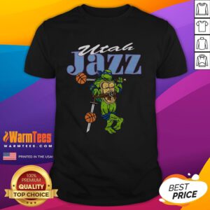 Alt Text: Top TMNT Leonardo X Utah Jazz T-Shirt featuring vibrant graphics of Leonardo in Jazz colors, perfect for fans.