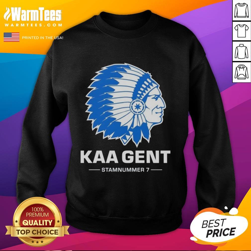 Original KAA Gent FC logo sweatshirt showcasing team colors and emblem for fans and sportswear enthusiasts.