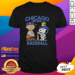 Alt Text: Cute Charlie Brown, Snoopy, and Woodstock wearing Chicago Cubs baseball jersey t-shirt, Est 1870 design.
