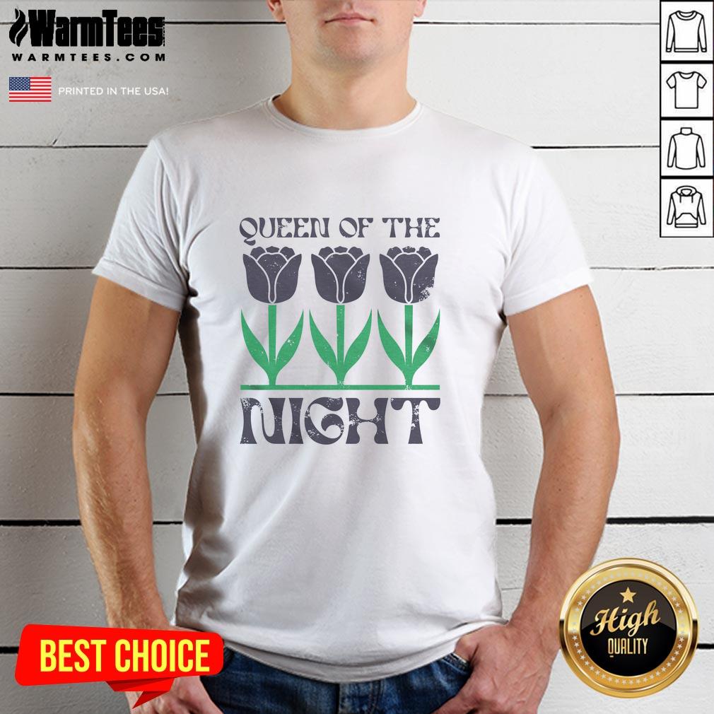 Good Queen Of The Night Black Tulips T-Shirt featuring vibrant black tulip graphic on a stylish tee.