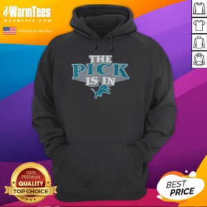 Alternative view of Hot Detroit Lions Pick Is In T-Shirt