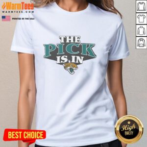 Stylish Jacksonville Jaguars ladies tee featuring bold graphics, perfect for cheering on your favorite team.
